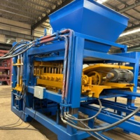 Machine à blocs de pavés décoratifs en béton QT8-15 avec plusieurs options de moules