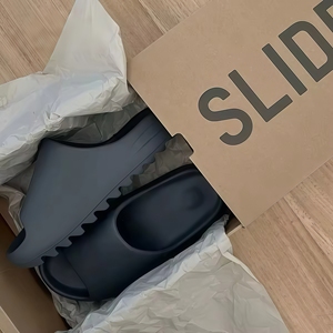 <span class=keywords><strong>Sandali</strong></span> Cloud Slides Bone Onyx con Scatola <span class=keywords><strong>per</strong></span> Donna e Uomo, Ciabatte Imbottite Antiscivolo con Suola Spessa in Schiuma EVA, <span class=keywords><strong>Comodi</strong></span> <span class=keywords><strong>Sandali</strong></span> da Uomo - Product Image 5