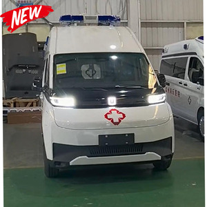 Véhicules d'ambulance et de sauvetage électriques Geely LHD 4x2 4x4 avec intérieur médical, unité de soins intensifs (USI) et capacité de transport de patients hospitaliers - Product Image 2