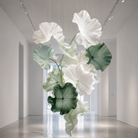 Décoration suspendue en organza en forme de feuille de lotus pour centre commercial, atrium, installation artistique, décoration d'événements