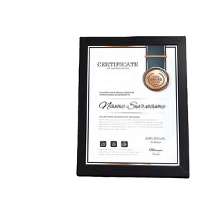 Bán buôn A4 màu đen hình ảnh bằng gỗ khung Wall Mount bảng đứng vật liệu gỗ giấy chứng nhận khung ảnh - Product Image 2