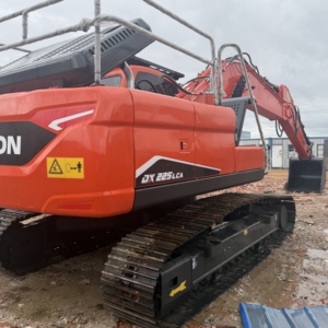 รถขุดไฮดรอลิก Doosan DX225LCA มือสอง สภาพดี บุ้งกี๋ 0.92 ลบ.ม. เครื่องจักรขุดดินสำหรับงานหนัก ขาย - Product Image 3