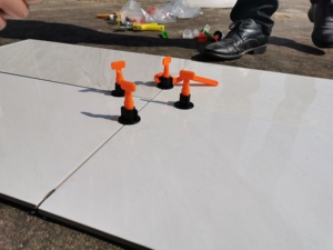 Sunsbuild Wholesale Reusable T Shape <b>Tile</b> <b>Leveling</b> System Stainless Steel T Lock Pins Durable for Professional Flooring - Product Image 6