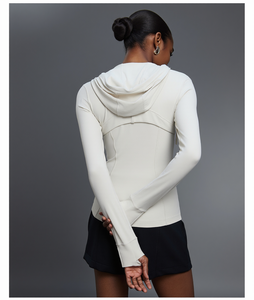 Veste de sport à capuche moulante pour <span class=keywords><strong>femme</strong></span>, fermeture éclair intégrale, poche kangourou, taille élastique, tissu léger et performant - Product Image 5