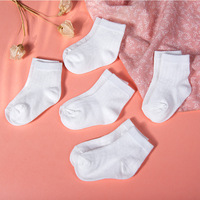 Chaussettes pour bébés nouveau-nés, en maille respirante, en coton blanc, dessin animé mignon, confortables, jetables, écologiques, couleur unie, chaussettes pour tout-petits