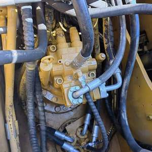 Excavadora de cadenas Caterpillar 320D de segunda mano, 20 toneladas, componentes principales en excelentes condiciones, rendimiento superior, en venta - Product Image 3