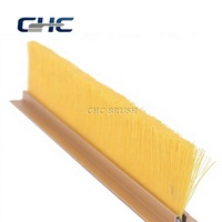 Brosse à lanières en nylon avec support en aluminium en forme de H pour l'étanchéité anti-poussière, brosse à lanières industrielle en nylon pour l'élimination de la poussière et l'étanchéité