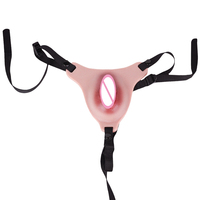 La simulation d'organes génitaux féminins portable en silicone FAAK-G1153 sûre et souple convient aux travestis et à certains hommes gais