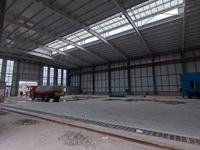 Installation rapide de bâtiments d'entrepôt préfabriqués, ateliers de préfabrication en structure métallique et usines prêtes à la vente.
