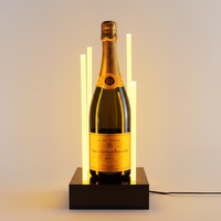 Support d'affichage de bouteilles de vin en acrylique LED personnalisé, présentoir lumineux pour bouteilles d'alcool, pour bar, magasin de vin, vitrine de magasin de détail, OEM
