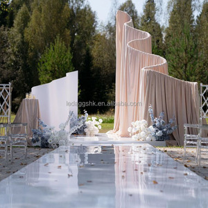 Fondo de Boda LEDA Ajustable con Forma de Ola en Curva S, Marco de Hierro Metálico Blanco con Cortinas de Tela para Decoración de Eventos de Boda - Product Image 1