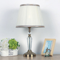 Guangdong Restaurant moderne de luxe Led Home Decor étude de chevet salle à manger cristal minimaliste étude chambre lampe de Table de chevet