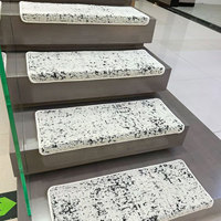Toptan Özelleştirilmiş Modern Döngülü Havlı Anti-Statik Çevre Dostu Su Geçirmez İç Mekan Merdiven Basamakları Ev İçin Merdiven Halıları