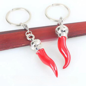 Wholesale 3D Cartoon Style Keychains Big Red Pepper Alloy Simulation Accessory for Travel Souvenirs and Metal Key Pendants