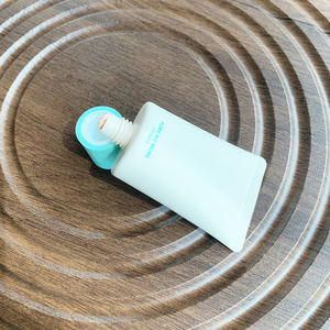 Crème hydratante Sheglaam 30g, contrôle du sébum, crème essentielle pour le visage, maquillage, crème de base longue durée - Product Image 3