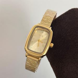 Reloj de Pulsera Clásico de Buena Calidad para Mujer, Movimiento de Cuarzo Dorado y Plateado, Correa de Aleación Moderna, Reloj de Moda para Dama - Product Image 2