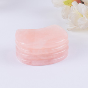 Forme de croissant Guasha Jade Quartz Rose naturel Gua Sha pierre corps utilisation outil de <span class=keywords><strong>grattage</strong></span> conception personnalisée - Product Image 2