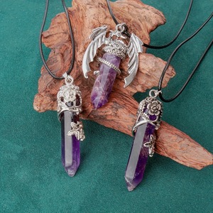 Collier pendentif Arbre à Argent en Forme de Cœur en Améthyste Naturelle avec Fil de Cuivre, Vente en Gros - Product Image 3
