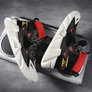 운동화 제조 최신 스포츠 통기성 메쉬 만든 화이트 플랫 스니커즈 블랙 캐주얼 신발 남성과 여성