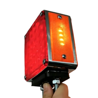 Feu de signalisation LED double face carré pour camion/remorque, avec fonctions d'arrêt et de clignotement, capable de clignoter