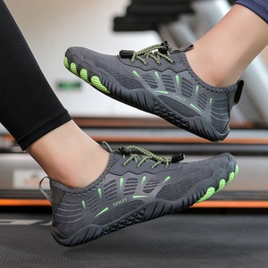 รองเท้าห้านิ้วแบบสวมใส่กลางแจ้ง หน้าผ้าตาข่าย พื้นรองเท้า EVA สำหรับผู้ชายและผู้หญิง-พื้นรองเท้าด้านนอกทำจากยางธรรมชาติ ระบายอากาศได้ดี แห้งเร็ว เหมาะสำหรับฤดูร้อน - Product Image 2