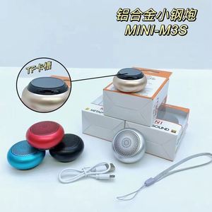 ลำโพงบลูทูธพร้อมสายคล้องอะลูมิเนียมอัลลอยด์แบบพกพาลำโพงสำหรับกลางแจ้งขนาดเล็กล็อ<span class=keywords><strong>ค</strong></span>และสเปรย์<span class=keywords><strong>โหลด</strong></span>ได้ - Product Image 4