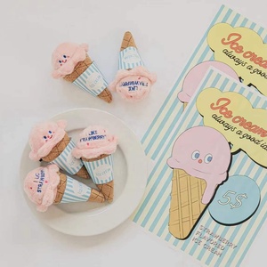 Hochwertiges Plüsch-Eiscreme-Spielzeug zum Schnüffeln, Kauen und Verstecken von Leckerlis mit Krepppapier-Quietscher für Hunde und Katzen - Product Image 3