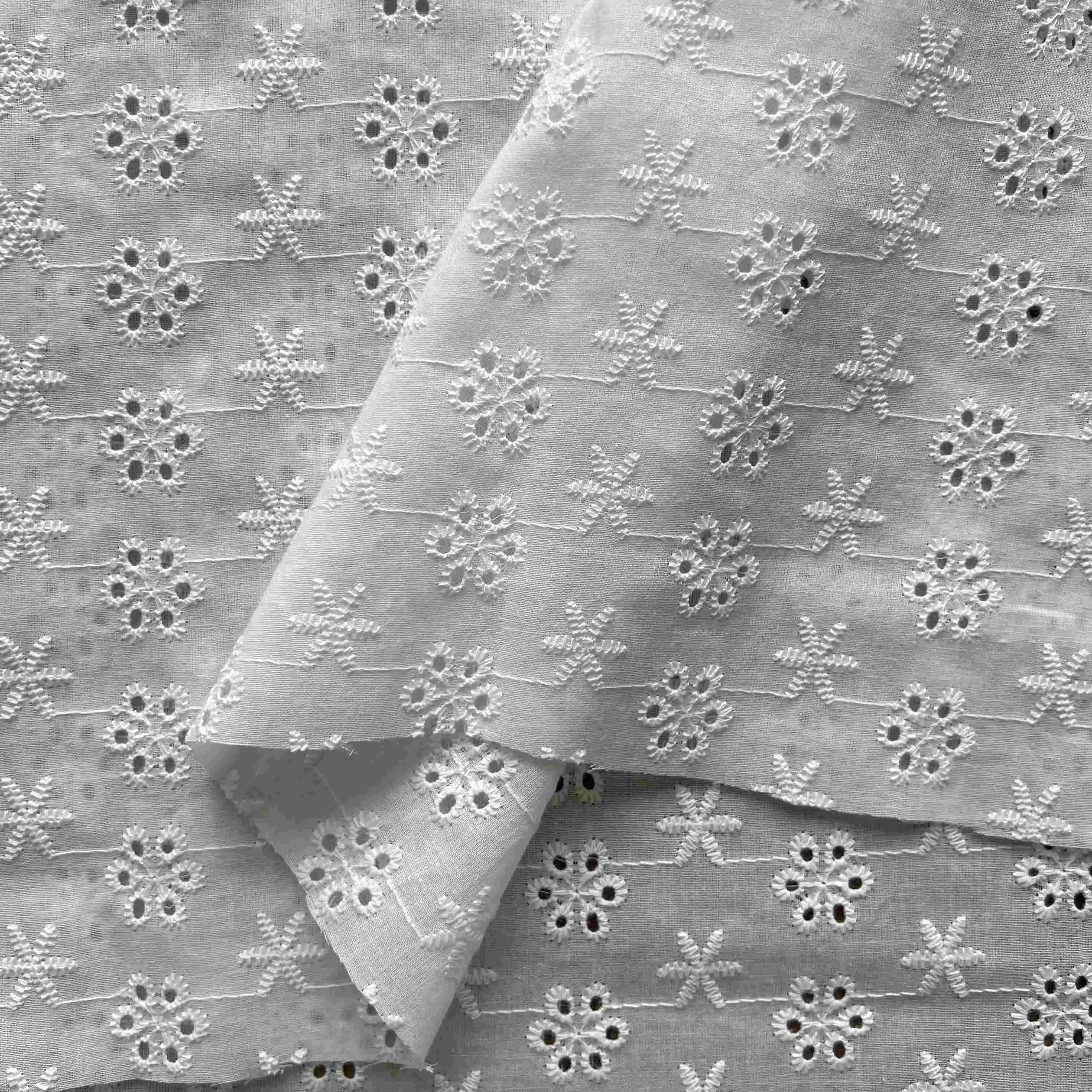 Diskon besar kain renda bordir katun 100 Putih 60s mewah jaring logo kustom untuk gaun wanita