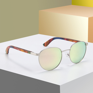Lunettes de soleil polarisées en bois pour hommes et femmes, avec logo personnalisé imprimé au laser, monture ronde, vente en gros OEM Chine - Product Image 2