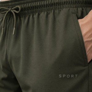 Shorts de sport amples personnalisés avec cordon de serrage et poches latérales pour hommes, entraînement, course à pied, logo OEM - Product Image 4