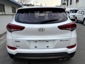 <span class=keywords><strong>Hyundai</strong></span> <span class=keywords><strong>Tucson</strong></span> Modelo <span class=keywords><strong>2015</strong></span>, Transmisión de Doble Embrague Turbo de 1.6, Tracción en Dos Ruedas, Acabado Inteligente, Excelente Auto en Venta - Product Image 2