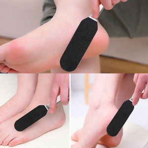 Râpe à pieds en acier inoxydable double face pour éliminer les callosités et les peaux mortes, outil professionnel de soin des pieds - Product Image 2