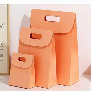 Bolsas de Papel Kraft Naranja Personalizadas con Asas Troqueladas, Biodegradables y Adecuadas para Accesorios Pequeños y Artículos Similares - Product Image 5