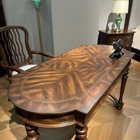 Bureau de direction réglable en bois massif sculpté à la main, finition acajou style américain vintage et plateau incrusté