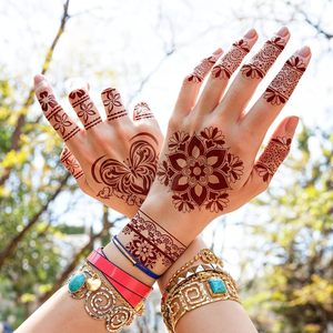 ลายฉลุสักลายชั่วคราวแบบกึ่งถาวรสำหรับมือ เท้า และหลัง ลายฉลุเฮนน่าแบบลูกไม้ - Product Image 5
