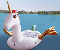 Grande licorne flottante en PVC pour l'eau, 6 personnes, cheval volant arc-en-ciel, jouet de fête, prix bon marché,