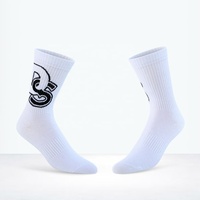 Fabricant chinois de chaussettes blanches de haute qualité pour femmes, chaussettes en coton, chaussettes personnalisées OEM avec logo, chaussettes en polyester pour filles
