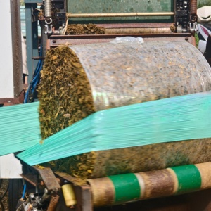 <span class=keywords><strong>Film</strong></span> d'ensilage d'herbe <span class=keywords><strong>anti</strong></span>-<span class=keywords><strong>UV</strong></span> à 5 couches avec barrière d'oxygène, <span class=keywords><strong>prix</strong></span> de gros direct - Product Image 4