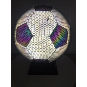 होलोग्राफिक चिंतनशील चमक में अंधेरे फुटबॉल की गेंद फुटबॉल - Product Image 6