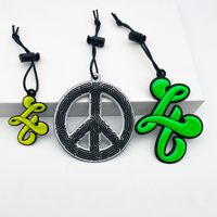Usine en gros personnalisé motif réflecteur vélo réflexe réfléchissant porte-clés pendentif pour la sécurité des enfants