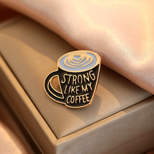 Broche en émail ludique et tendance, motif tasse à café, slogan, cœur, mousse, en métal, pour revers, idéale pour le quotidien - Product Image 4