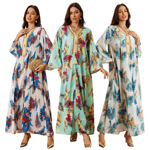 Robe de luxe pour <span class=keywords><strong>femmes</strong></span> musulmanes au printemps et en automne, robe élégante brodée à imprimé numérique, vêtements islamiques simples - Product Image 5
