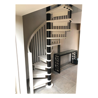 Berman personnalisé blanc spirale en bois marche bois bande de roulement marbre escalier Design à la mode pour Villa escaliers intérieurs