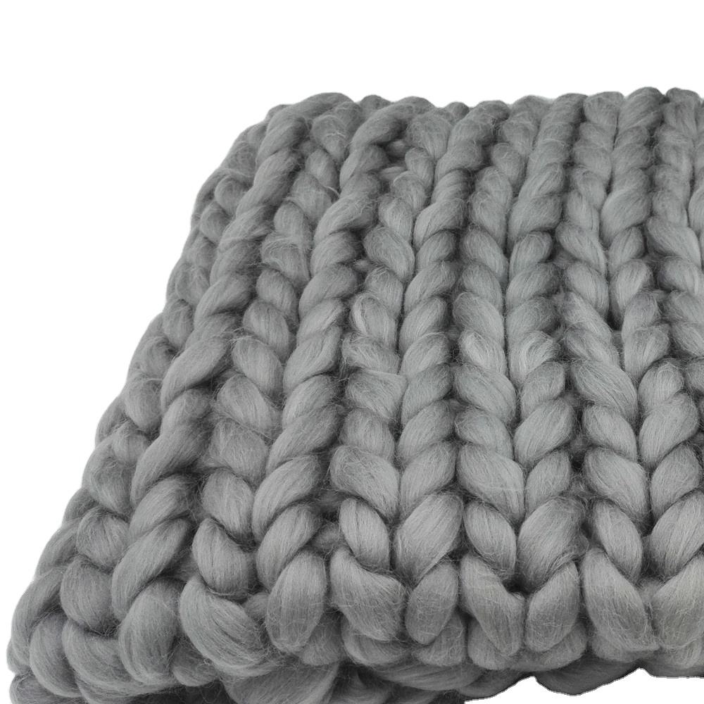 Magic Green 100% Wool Super Chunky Yarn Cozy Blankets