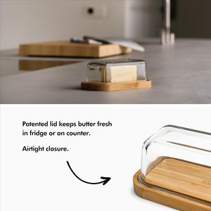 Plato para Mantequilla Personalizable de Madera Natural/Bambú con Tapa de Vidrio Transparente - Product Image 2