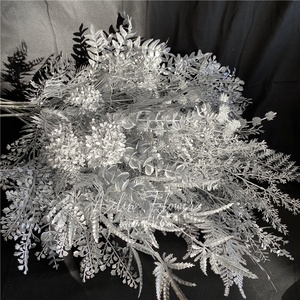 Arrangement de fleurs en plastique préservé de brouillard de brouillard de glace de plafond décoratif de salle de mariage de série argentée - Product Image 2