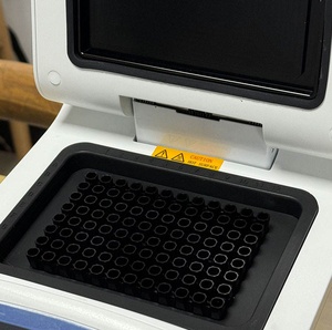 เครื่องปั่นอุณหภูมิ PCR แบบพกพา BIOBASE China รุ่น TEC01 ระบบ PCR แบบเรียลไทม์ พร้อมระบบทำความร้อนและความเย็นอย่างรวดเร็วสำหรับห้องปฏิบัติการ - Product Image 6