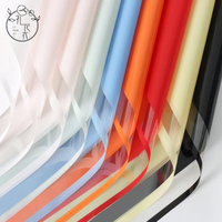 Großhandel Neue Farben 58*58cm Rahmenmuster Bedrucktes Doppelseitiges Wasserdichtes OPP Kunststoff-Blumenstrauß-Einwickelpapier