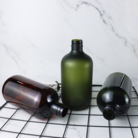 Botol Lotion Plastik PET Berkualitas Tinggi 300ml 500ml dengan Warna Amber Hijau Frosted, Tutup Bambu, Pompa Semprot & Sablon