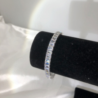 Gelang Tenis Zirkonia Kubik Potongan Emerald Perak 925 Berlian Asli yang Chic untuk Wanita